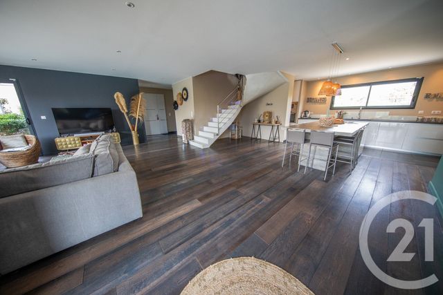 maison à vendre - 7 pièces - 198.44 m2 - ST MEDARD EN JALLES - 33 - AQUITAINE - Century 21 Kadima