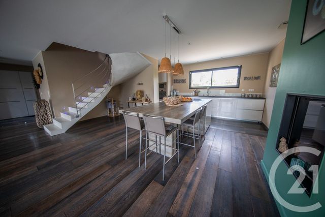 maison à vendre - 7 pièces - 198.44 m2 - ST MEDARD EN JALLES - 33 - AQUITAINE - Century 21 Kadima