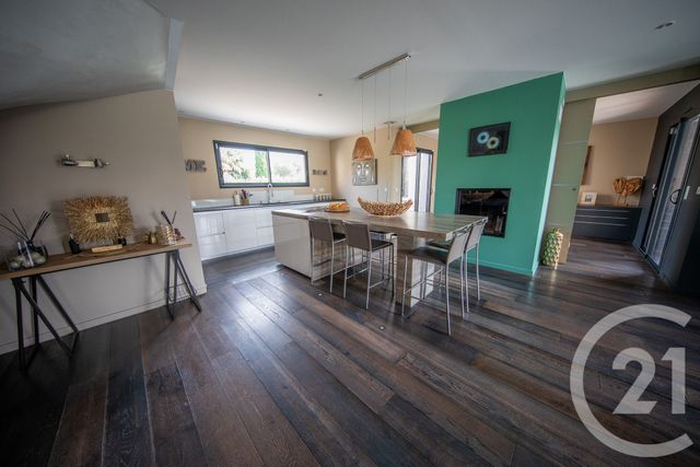 maison à vendre - 7 pièces - 198.44 m2 - ST MEDARD EN JALLES - 33 - AQUITAINE - Century 21 Kadima
