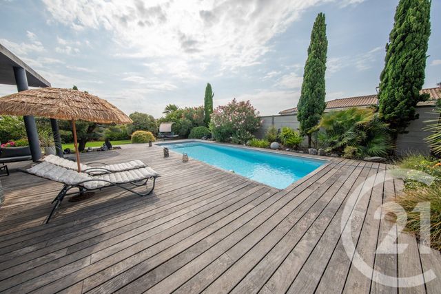 maison à vendre - 7 pièces - 198.44 m2 - ST MEDARD EN JALLES - 33 - AQUITAINE - Century 21 Kadima