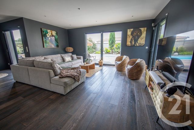 maison à vendre - 7 pièces - 198.44 m2 - ST MEDARD EN JALLES - 33 - AQUITAINE - Century 21 Kadima