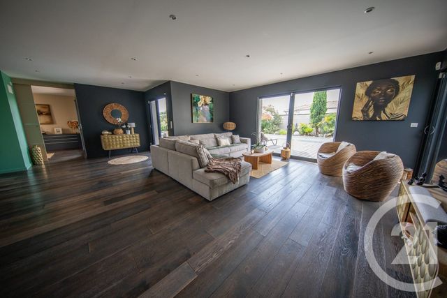 maison à vendre - 7 pièces - 198.44 m2 - ST MEDARD EN JALLES - 33 - AQUITAINE - Century 21 Kadima
