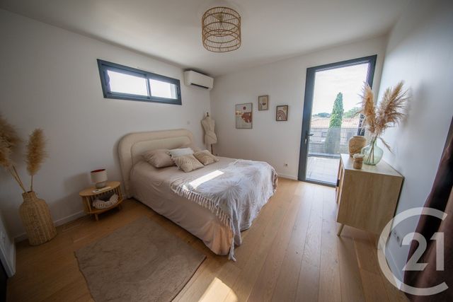 maison à vendre - 7 pièces - 198.44 m2 - ST MEDARD EN JALLES - 33 - AQUITAINE - Century 21 Kadima