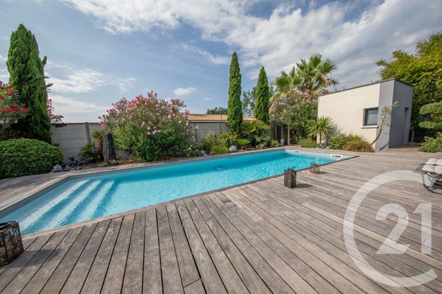 maison à vendre - 7 pièces - 198.44 m2 - ST MEDARD EN JALLES - 33 - AQUITAINE - Century 21 Kadima