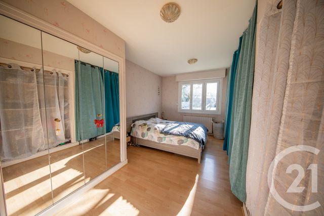 maison à vendre - 6 pièces - 163.0 m2 - ST MEDARD EN JALLES - 33 - AQUITAINE - Century 21 Kadima