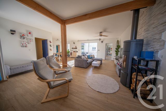 maison à vendre - 6 pièces - 163.0 m2 - ST MEDARD EN JALLES - 33 - AQUITAINE - Century 21 Kadima