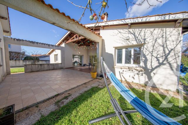 maison à vendre - 6 pièces - 163.0 m2 - ST MEDARD EN JALLES - 33 - AQUITAINE - Century 21 Kadima