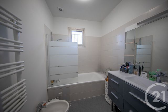 maison à vendre - 6 pièces - 163.0 m2 - ST MEDARD EN JALLES - 33 - AQUITAINE - Century 21 Kadima