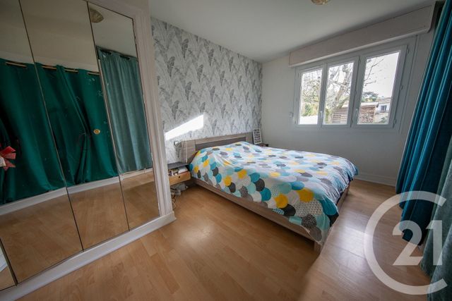 maison à vendre - 6 pièces - 163.0 m2 - ST MEDARD EN JALLES - 33 - AQUITAINE - Century 21 Kadima