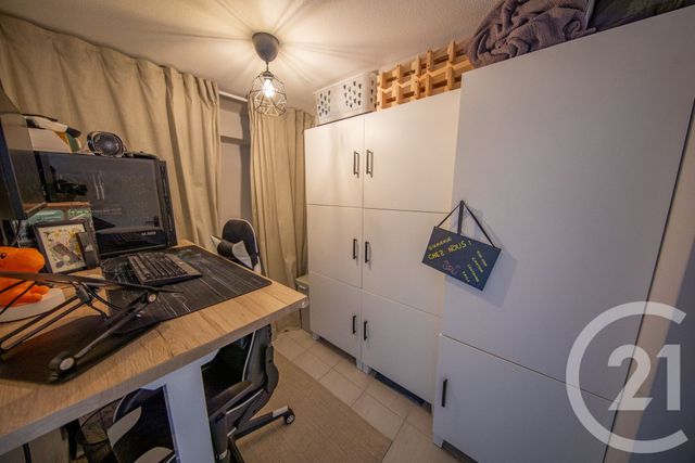 Appartement F2 à vendre - 3 pièces - 70.78 m2 - LE HAILLAN - 33 - AQUITAINE - Century 21 Kadima