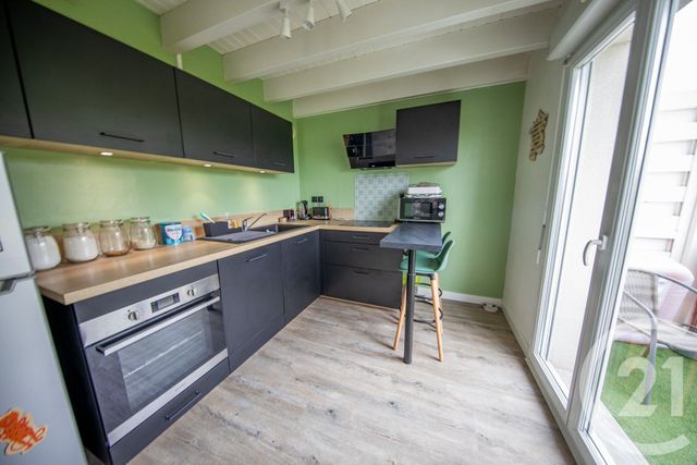 Appartement F2 à vendre - 3 pièces - 70.78 m2 - LE HAILLAN - 33 - AQUITAINE - Century 21 Kadima