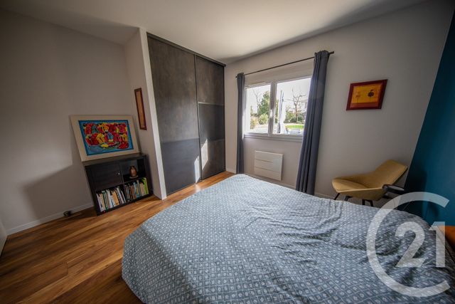 maison à vendre - 6 pièces - 131.7 m2 - ST MEDARD EN JALLES - 33 - AQUITAINE - Century 21 Kadima