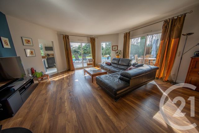 maison à vendre - 6 pièces - 131.7 m2 - ST MEDARD EN JALLES - 33 - AQUITAINE - Century 21 Kadima
