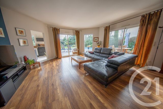 maison à vendre - 6 pièces - 131.7 m2 - ST MEDARD EN JALLES - 33 - AQUITAINE - Century 21 Kadima