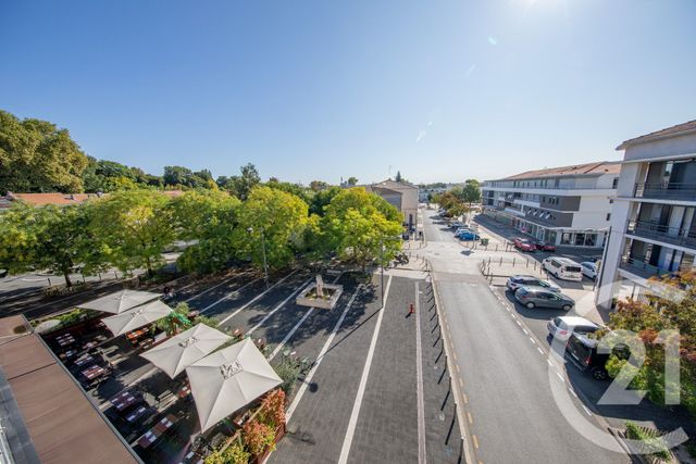 Appartement T2 à vendre - 2 pièces - 43.69 m2 - ST MEDARD EN JALLES - 33 - AQUITAINE - Century 21 Kadima