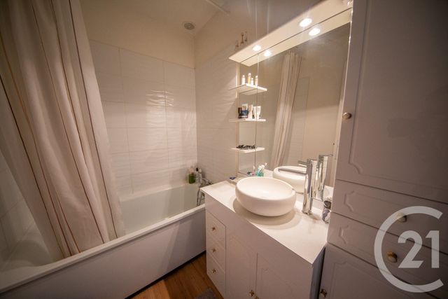 maison à vendre - 5 pièces - 111.59 m2 - ST MEDARD EN JALLES - 33 - AQUITAINE - Century 21 Kadima