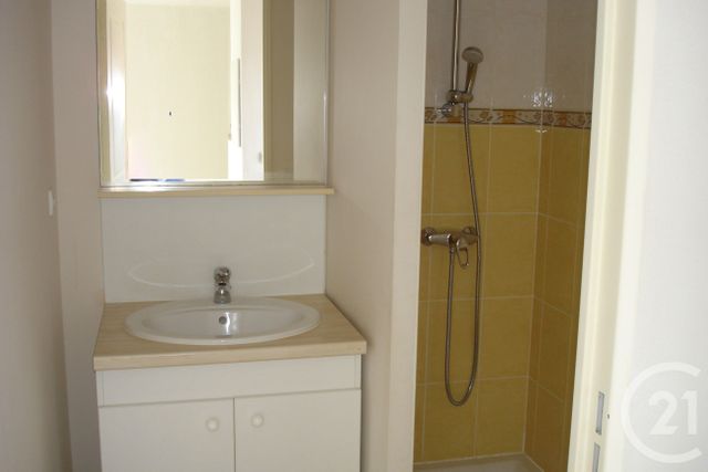 Appartement T2 à vendre - 2 pièces - 41.82 m2 - ST MEDARD EN JALLES - 33 - AQUITAINE - Century 21 Kadima