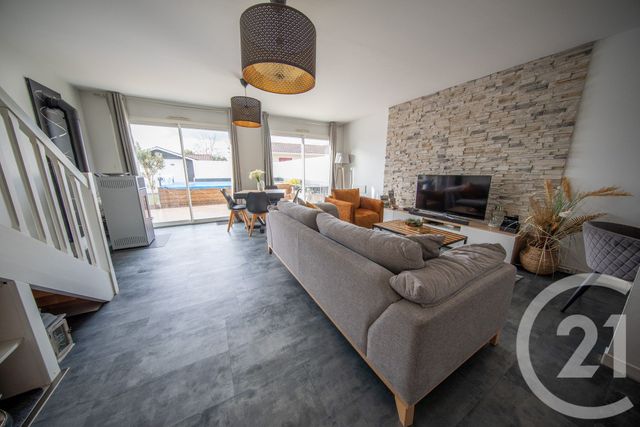 maison à vendre - 5 pièces - 92.87 m2 - ST MEDARD EN JALLES - 33 - AQUITAINE - Century 21 Kadima