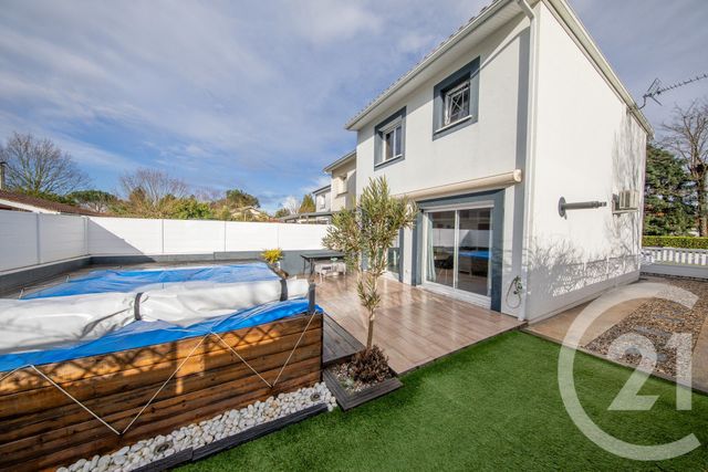 maison à vendre - 5 pièces - 92.87 m2 - ST MEDARD EN JALLES - 33 - AQUITAINE - Century 21 Kadima