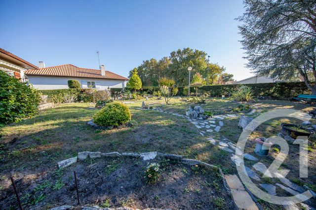 maison à vendre - 7 pièces - 175.88 m2 - ST AUBIN DE MEDOC - 33 - AQUITAINE - Century 21 Kadima