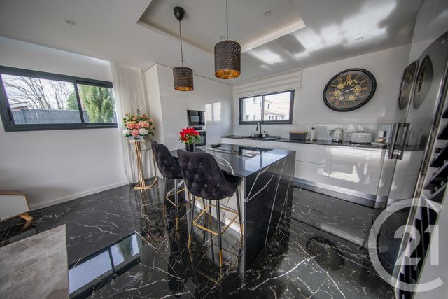 maison à vendre - 4 pièces - 136.1 m2 - BLANQUEFORT - 33 - AQUITAINE - Century 21 Kadima