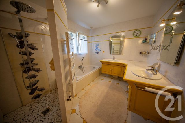 maison à vendre - 10 pièces - 272.52 m2 - ST AUBIN DE MEDOC - 33 - AQUITAINE - Century 21 Kadima