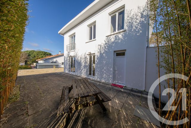 maison à vendre - 8 pièces - 178.65 m2 - LE TAILLAN MEDOC - 33 - AQUITAINE - Century 21 Kadima