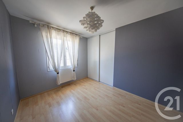 maison à vendre - 7 pièces - 127.35 m2 - ST MEDARD EN JALLES - 33 - AQUITAINE - Century 21 Kadima