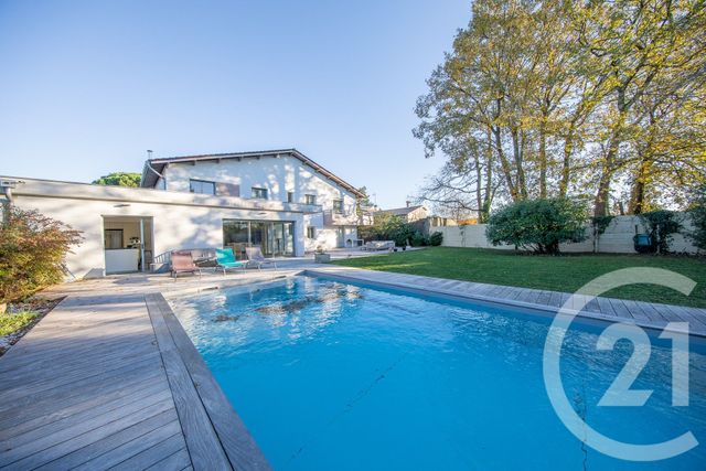 maison à vendre - 10 pièces - 260.0 m2 - ST MEDARD EN JALLES - 33 - AQUITAINE - Century 21 Kadima