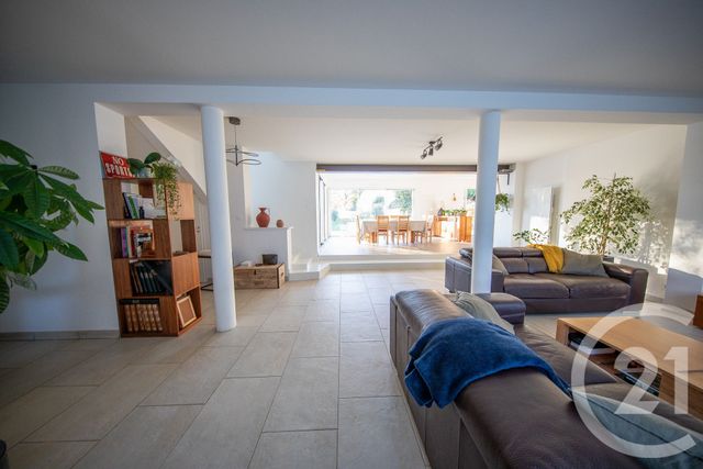 maison à vendre - 10 pièces - 260.0 m2 - ST MEDARD EN JALLES - 33 - AQUITAINE - Century 21 Kadima