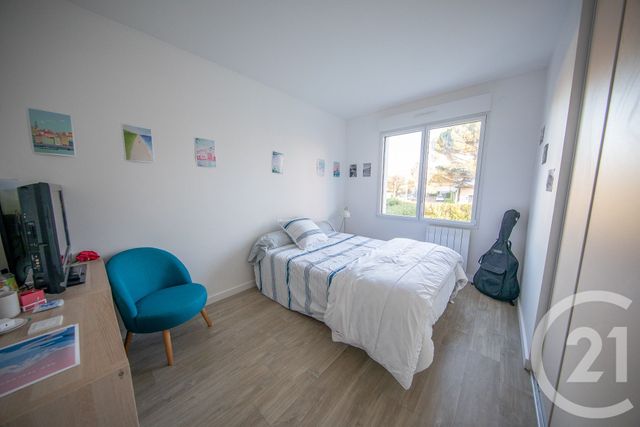 maison à vendre - 10 pièces - 260.0 m2 - ST MEDARD EN JALLES - 33 - AQUITAINE - Century 21 Kadima