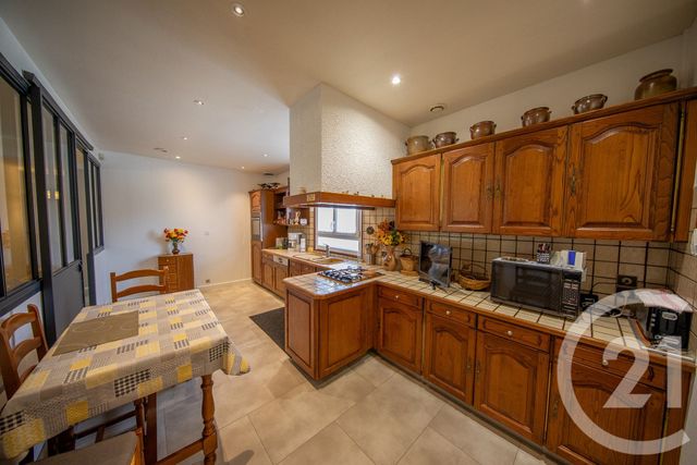 maison à vendre - 5 pièces - 188.43 m2 - ST MEDARD EN JALLES - 33 - AQUITAINE - Century 21 Kadima