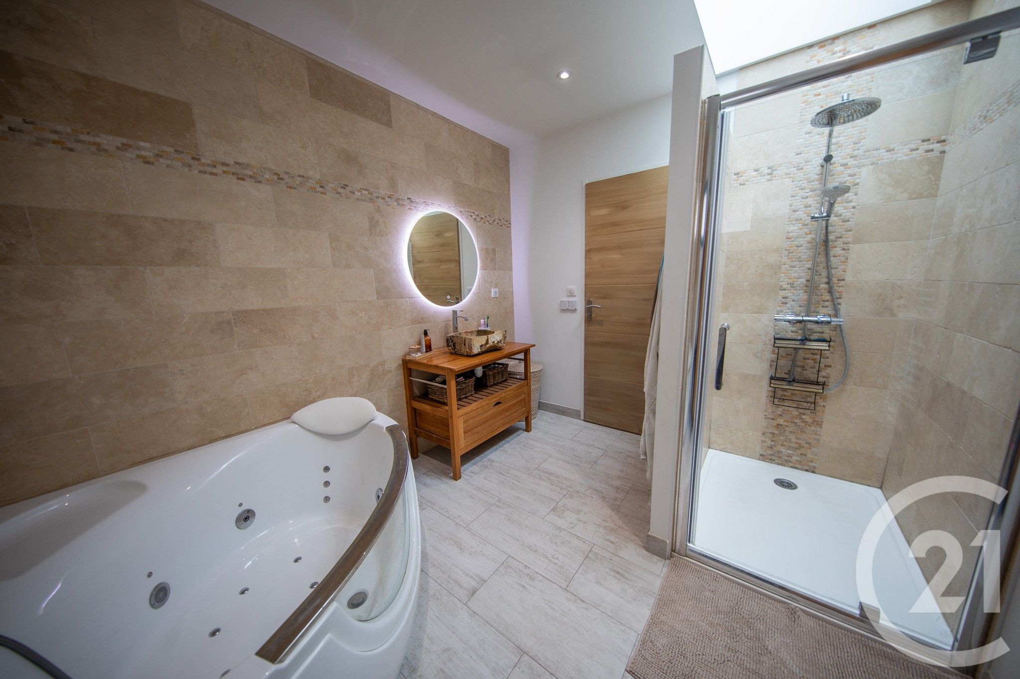 Maison 7 pièces 197 m² à vendre à Brach — photo 8
