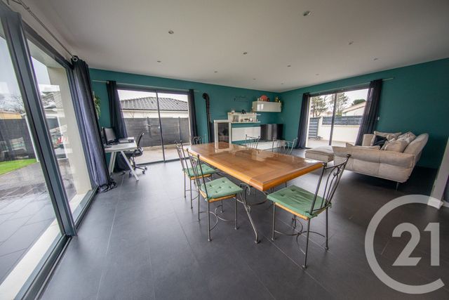 maison à vendre - 6 pièces - 147.3 m2 - ST MEDARD EN JALLES - 33 - AQUITAINE - Century 21 Kadima