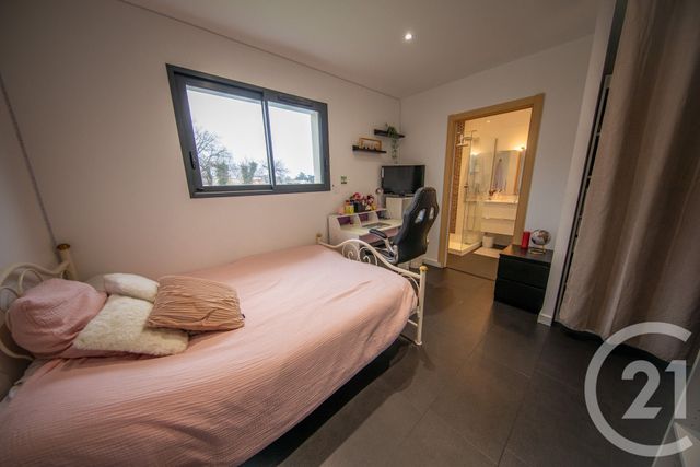 maison à vendre - 6 pièces - 147.3 m2 - ST MEDARD EN JALLES - 33 - AQUITAINE - Century 21 Kadima