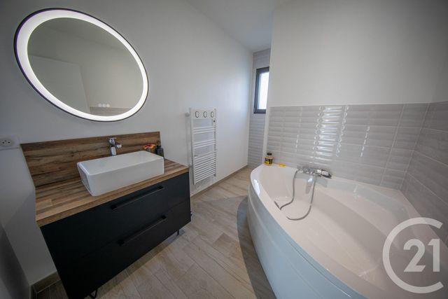 maison à vendre - 5 pièces - 120.0 m2 - LE PORGE - 33 - AQUITAINE - Century 21 Kadima