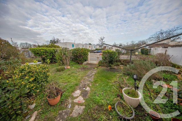 maison à vendre - 4 pièces - 79.63 m2 - ST MEDARD EN JALLES - 33 - AQUITAINE - Century 21 Kadima