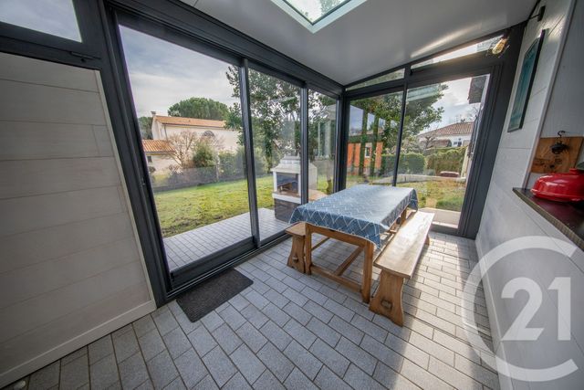 maison à vendre - 7 pièces - 170.1 m2 - ST MEDARD EN JALLES - 33 - AQUITAINE - Century 21 Kadima