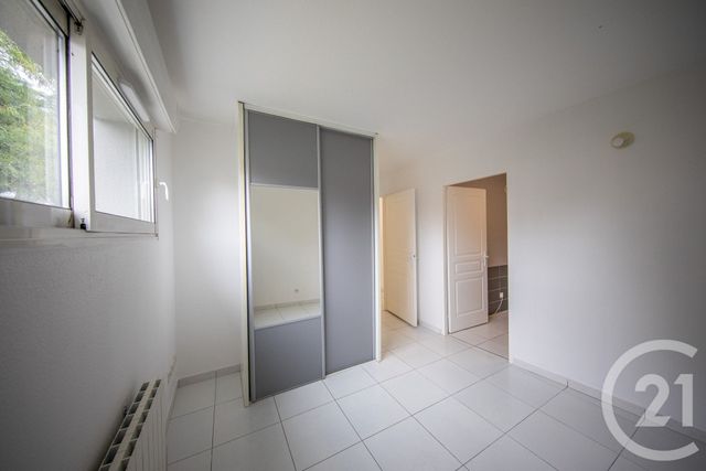 Appartement T2 à vendre - 2 pièces - 45.47 m2 - MARTIGNAS SUR JALLE - 33 - AQUITAINE - Century 21 Kadima