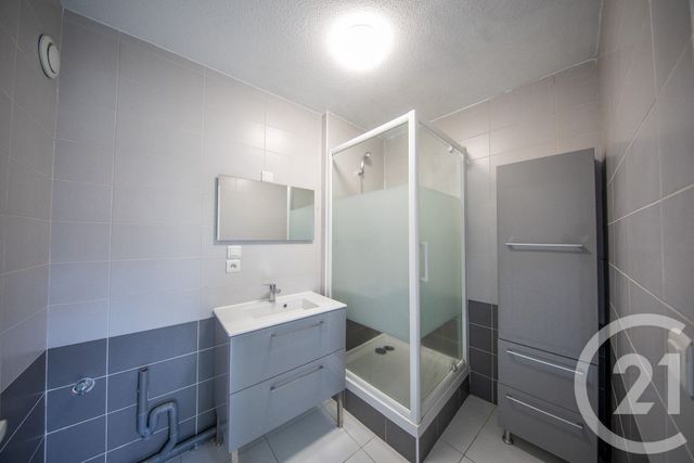 Appartement T2 à vendre - 2 pièces - 45.47 m2 - MARTIGNAS SUR JALLE - 33 - AQUITAINE - Century 21 Kadima