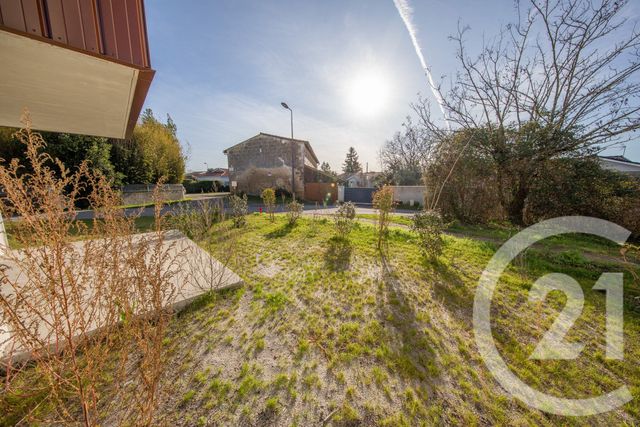Appartement T4 à vendre - 5 pièces - 84.36 m2 - ST MEDARD EN JALLES - 33 - AQUITAINE - Century 21 Kadima