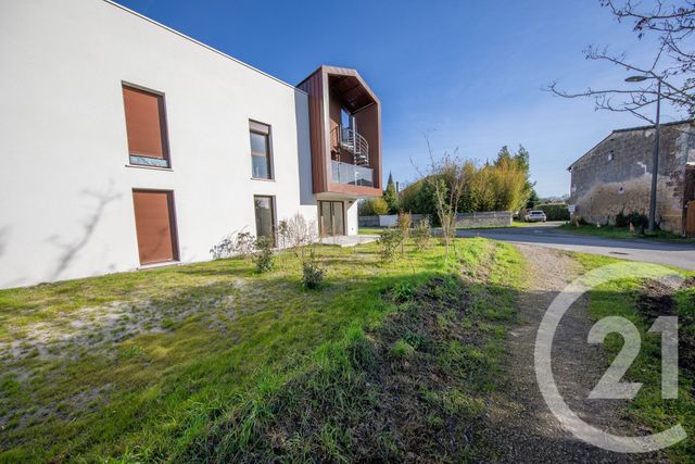 Appartement T4 à vendre - 5 pièces - 84.36 m2 - ST MEDARD EN JALLES - 33 - AQUITAINE - Century 21 Kadima