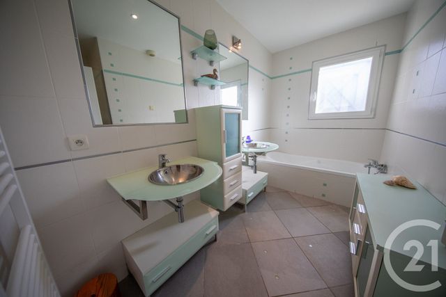 maison à vendre - 5 pièces - 93.66 m2 - LE TAILLAN MEDOC - 33 - AQUITAINE - Century 21 Kadima