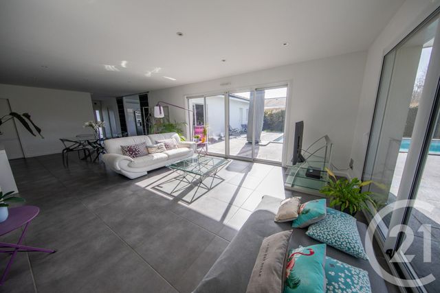 maison à vendre - 6 pièces - 137.6 m2 - ST AUBIN DE MEDOC - 33 - AQUITAINE - Century 21 Kadima
