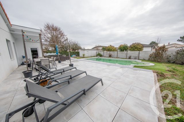 maison à vendre - 5 pièces - 108.92 m2 - ST MEDARD EN JALLES - 33 - AQUITAINE - Century 21 Kadima