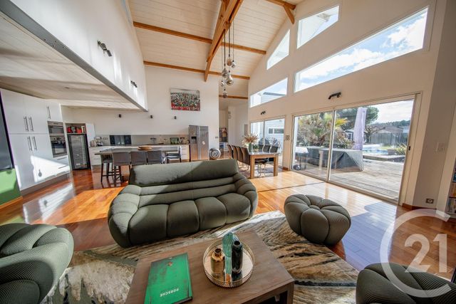 maison à vendre - 7 pièces - 170.09 m2 - ST AUBIN DE MEDOC - 33 - AQUITAINE - Century 21 Kadima