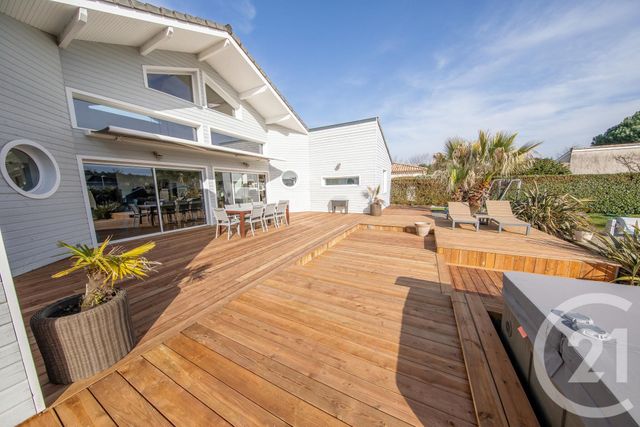 maison à vendre - 7 pièces - 170.09 m2 - ST AUBIN DE MEDOC - 33 - AQUITAINE - Century 21 Kadima