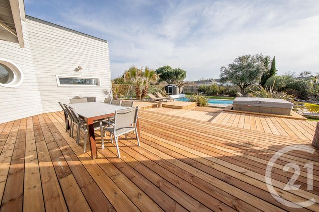 maison à vendre - 7 pièces - 170.09 m2 - ST AUBIN DE MEDOC - 33 - AQUITAINE - Century 21 Kadima