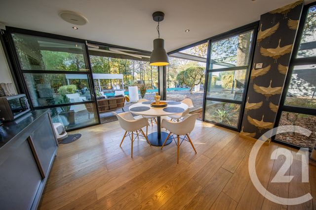 maison à vendre - 6 pièces - 208.35 m2 - ST MEDARD EN JALLES - 33 - AQUITAINE - Century 21 Kadima