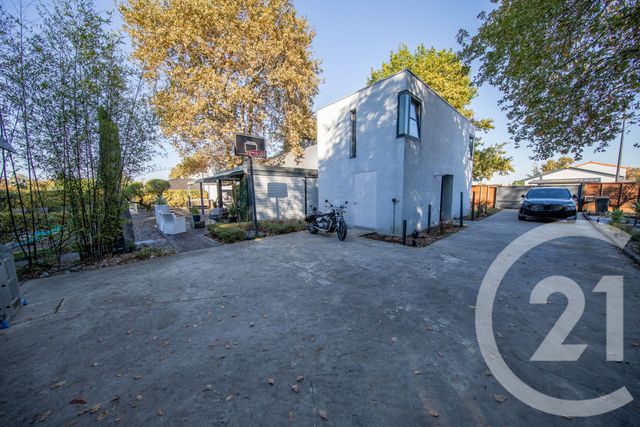 maison à vendre - 6 pièces - 208.35 m2 - ST MEDARD EN JALLES - 33 - AQUITAINE - Century 21 Kadima